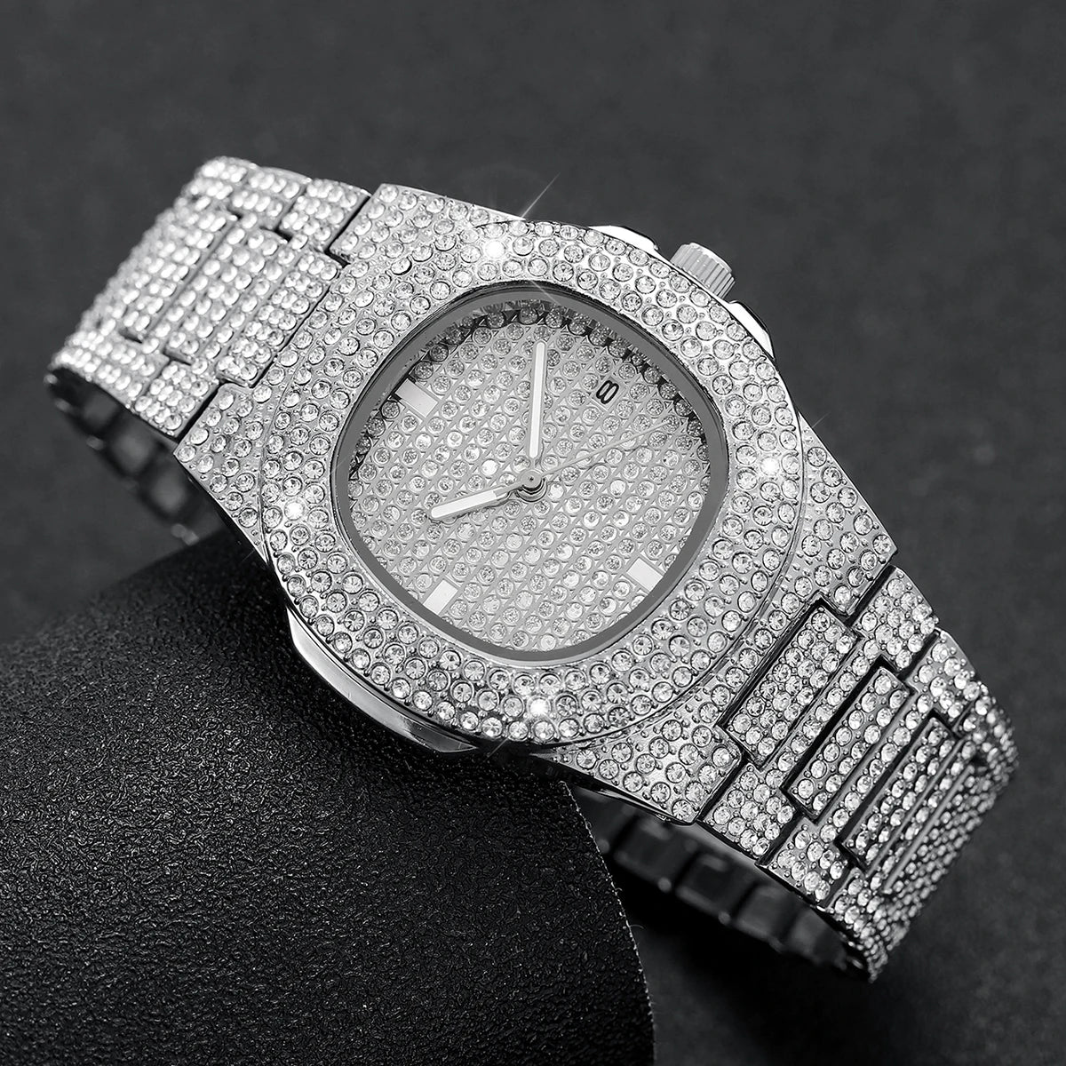 Men's Luxury Diamond-Style Quartz Watch with Calendar